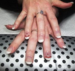 Best Nails - Francia kövekkel