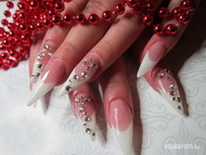 Best Nails - hegyes francia