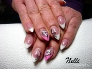 Best Nails - virágos