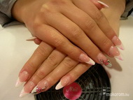 Háló dísz virággal