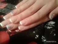 francia saját köröm megerősítése