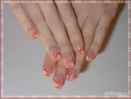 Nektarin és pipacs színekben