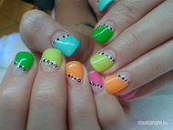 élőben nagyon neon