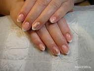 fehér francia szolíd díszítéssel