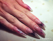 Stiletto orosz mandula