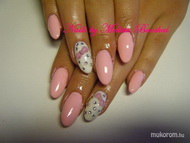 zselés műköröm és gél lakk