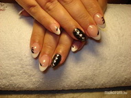 Best Nails - Szegecses