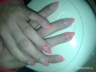 Best Nails - csillámos