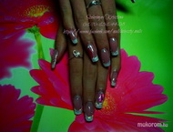 Francia kagylo beépitéssel