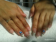 Zselés köröm BMW minta akrillal