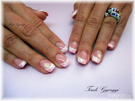 Gabinak akrillal festve