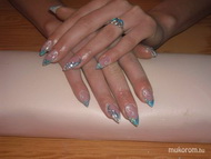 Gyönyörű kékség