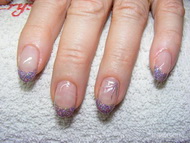 lila csillámos francia