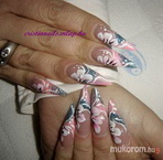 Best Nails - Hegyes köröm akril díszítéssel