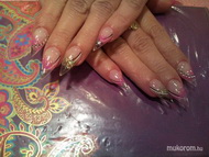 átlátszó épített zselé