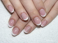 Best Nails - mandula francia zseléből