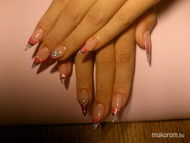 Best Nails - Hegyes Dancsinak