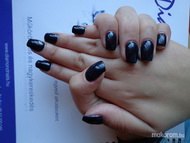 Fekete zselés köröm