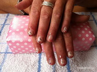 Saját köröm erősítés 