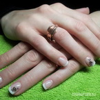 Épített zselé és akril