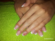 Épített zselé és akril