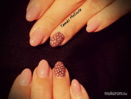 Best Nails - virágos