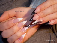 Best Nails - black or white