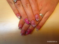 Best Nails - virágos