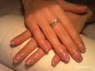 ezüst és rózsaszín