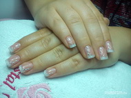 Bianka szalagavatós körmei