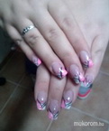 Best Nails - Zselés köröm díszítéssel