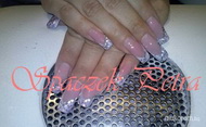 Best Nails - Zselés köröm díszítéssel