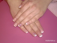 Adrinak francia színes kövecskékkel