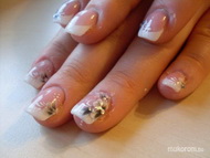 fekete fehér virágok