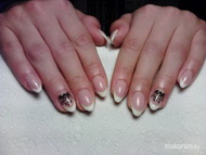 Best Nails - fekete mintás