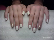 Best Nails - arany