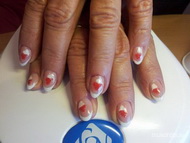 Manyinak fehér francia