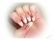 épített zselé akrillal festve