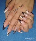 fekete fehér masnival