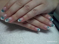 Nikinek türkiz csillámmal