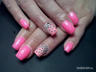 Nikinek csupa rózsaszín 