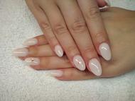 Melindának Latte körmök