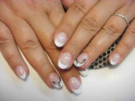 Körömágyhosszabítás nélkül