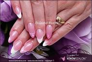 Best Nails - fehér és gyöngyház rózsaszín mandula