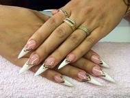 Best Nails - Korom