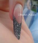 acélkék gótikus mandula