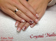 Köröm erősítése díszítéssel