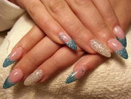 Best Nails - pezsgőszínnel