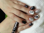 ezüst fekete tollas kombináció