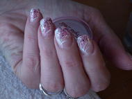 csilogós rózsaszín